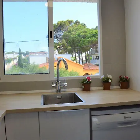Coco Renovated And With Seaview
