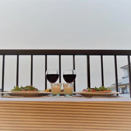 Coco Renovated And With Seaview *